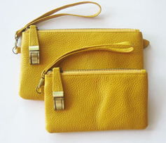 2011年真皮招财手抓包 广州市白云区阿迪雅皮具厂的皮革制座套工艺探析